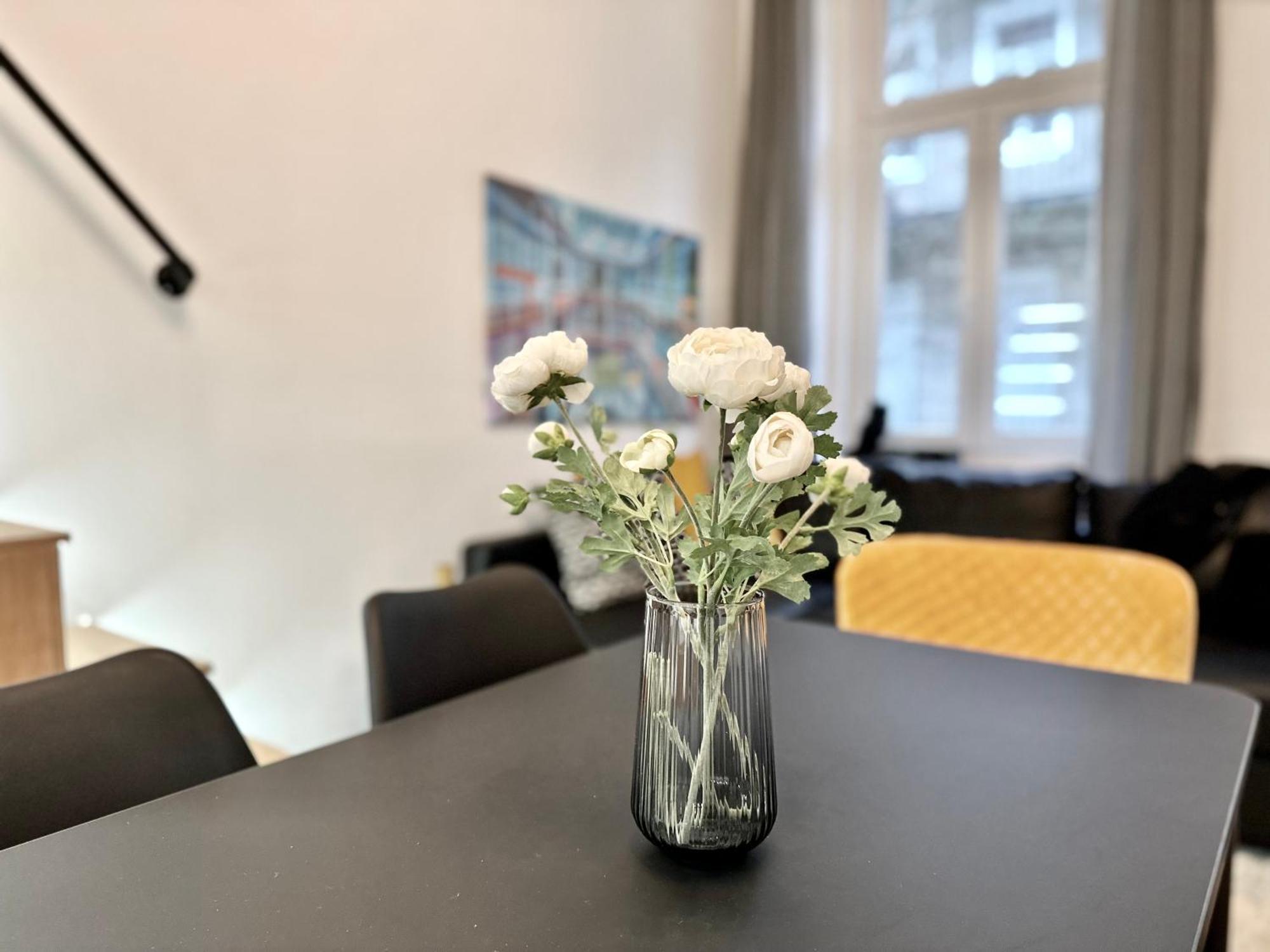 בודפשט Premium Apartment By Hi5- Brody Street מראה חיצוני תמונה