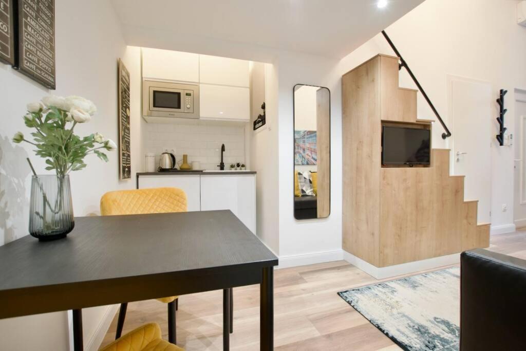 בודפשט Premium Apartment By Hi5- Brody Street מראה חיצוני תמונה